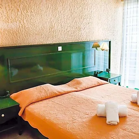 Panorama Hotel 2*